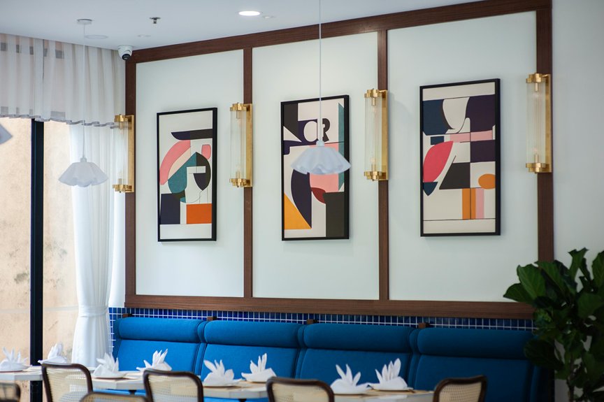 ten ways to decorate blank wall